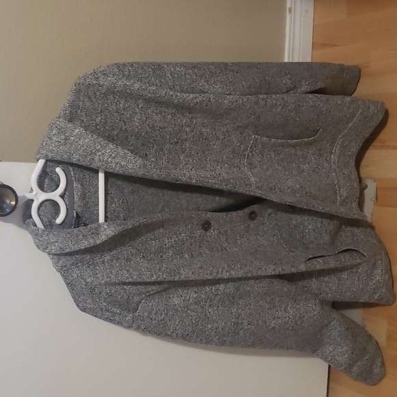 Hoodys size m (bench, roots, pink, garage,noth face) new overalls gap size m - Picture 8 of 9